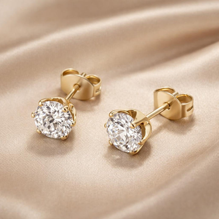 Zirconia-Studded Earrings in White Gold
