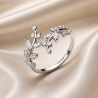 Vine Ring in White Gold with Zirconia