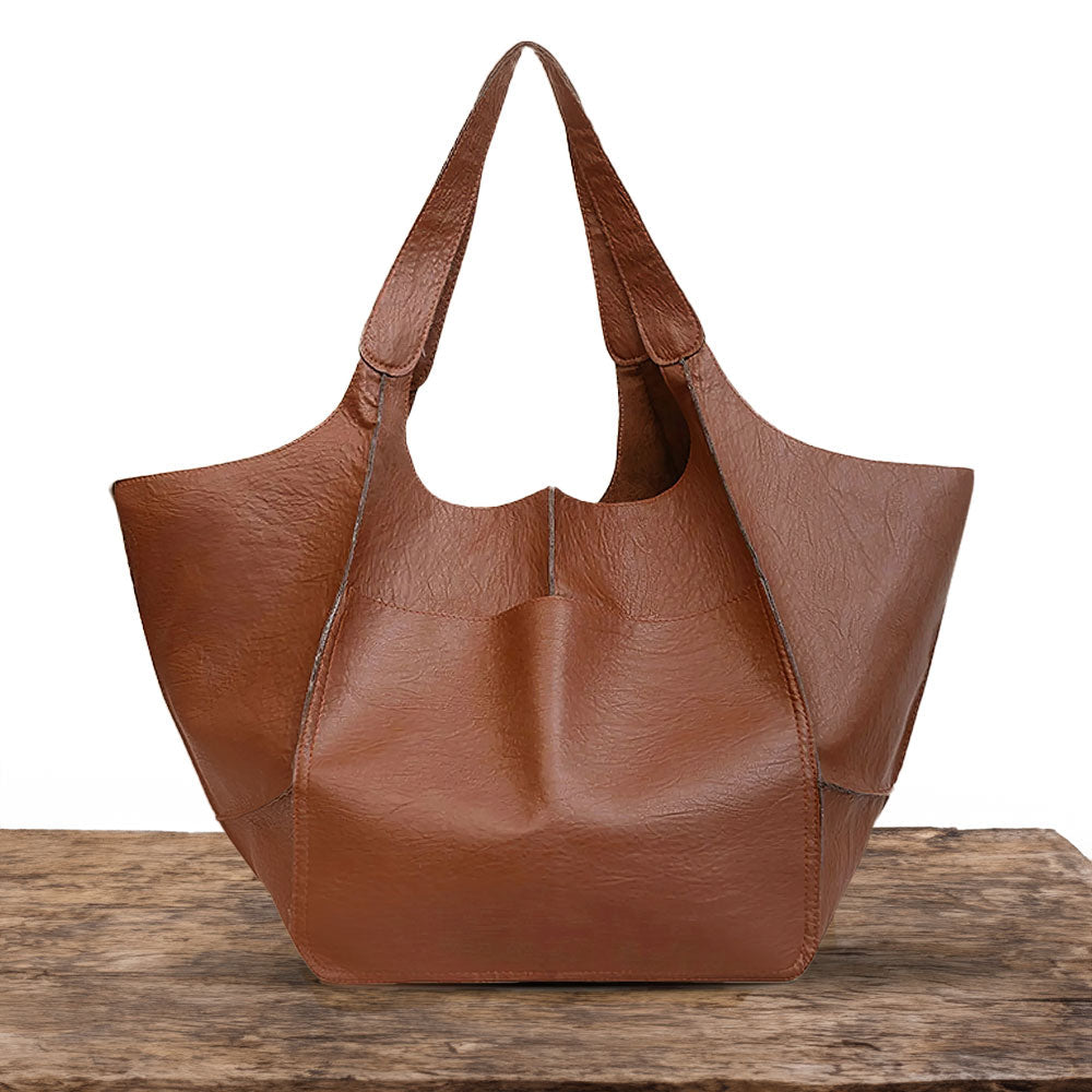 Colette™ | Leather Bag with Timeless Charm