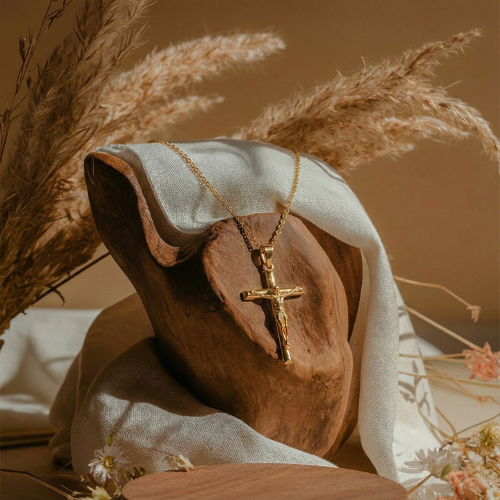 Venerata™ - Crucifix Pendant Necklace