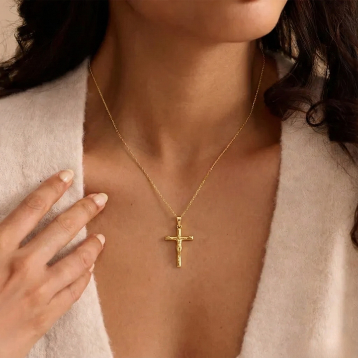 Venerata™ - Crucifix Pendant Necklace