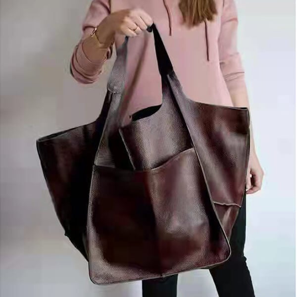 Colette™ | Leather Bag with Timeless Charm