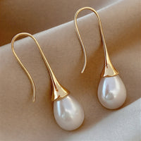 Classic Beauty Earrings with Pearls