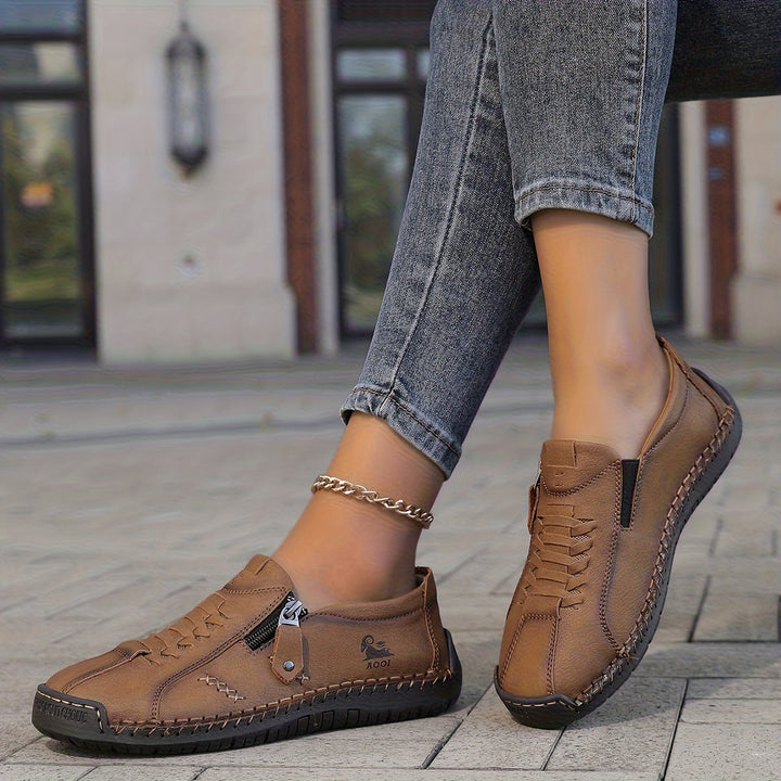 Addison – Elegant Comfort with a Practical Zipper