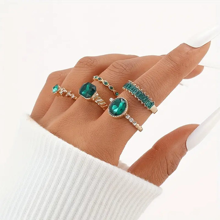 Zarinia Emerald and Gold Ring Set - Exclusive Collection