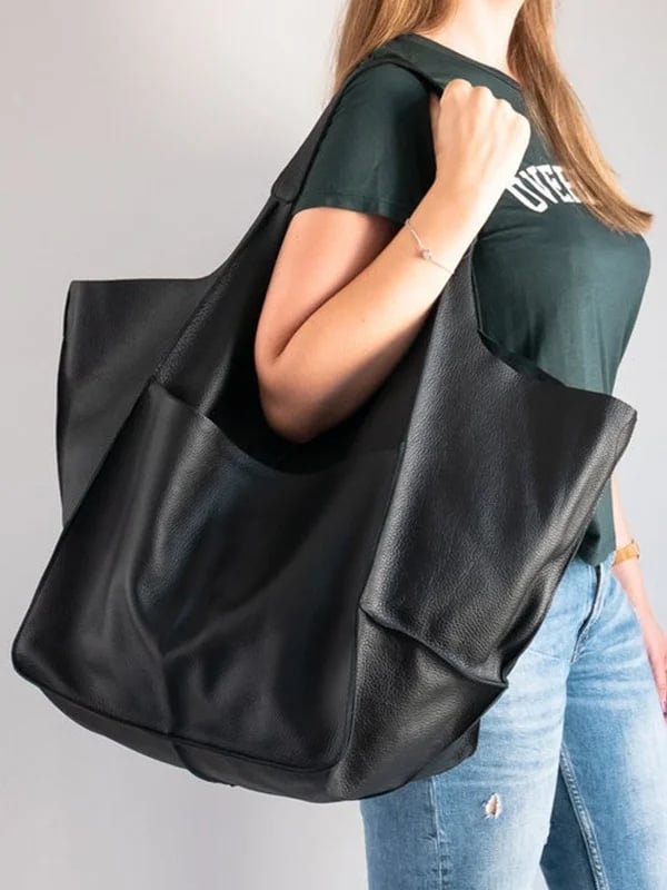 Colette™ | Leather Bag with Timeless Charm