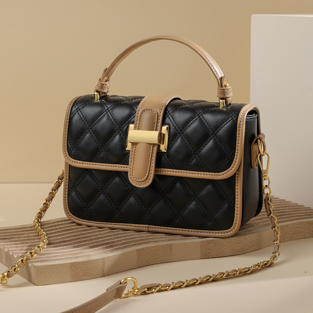 Briar Finch Tote Bag