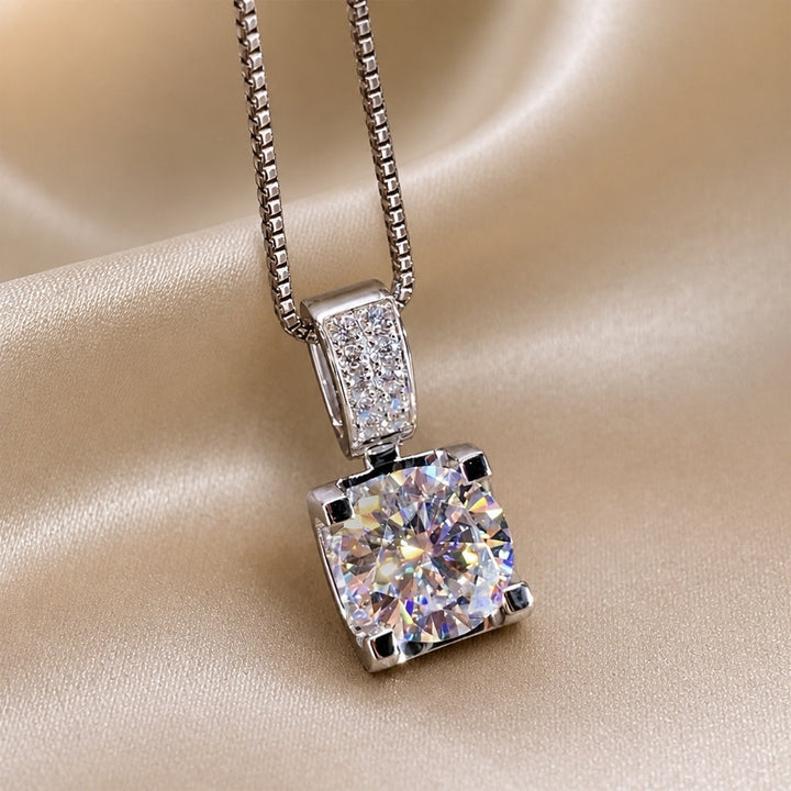 White Gold Pendant Necklace with Cubic Zirconia