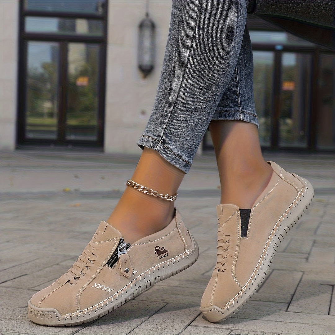 Addison – Elegant Comfort with a Practical Zipper