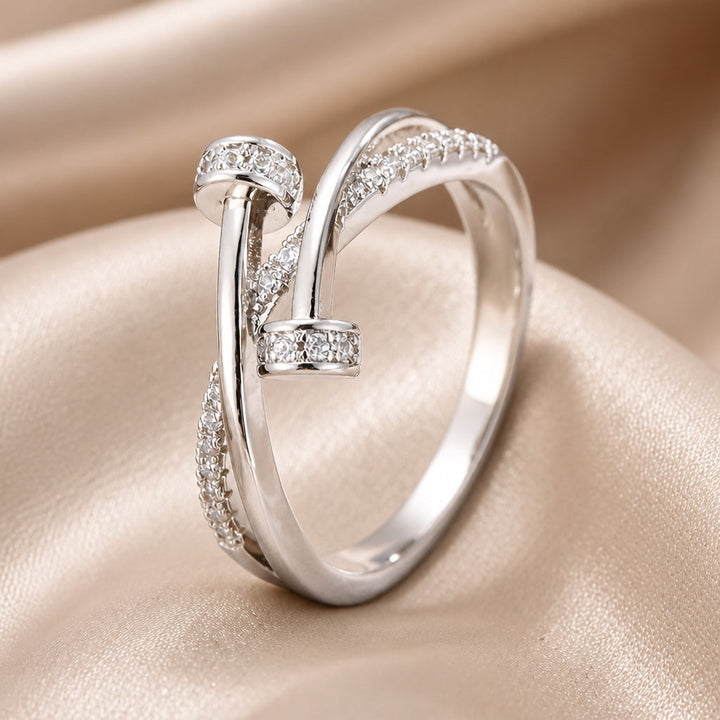 Zirconia Crossover Ring in White Gold