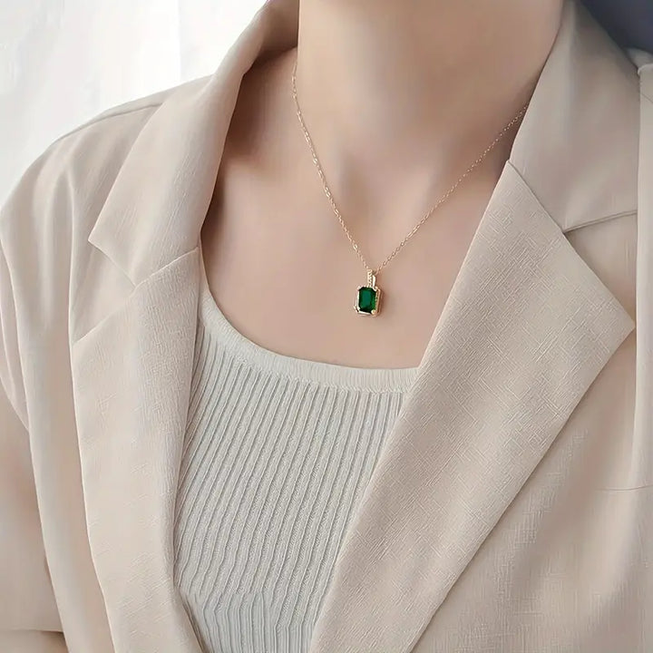 Lunari™ - Emerald Column