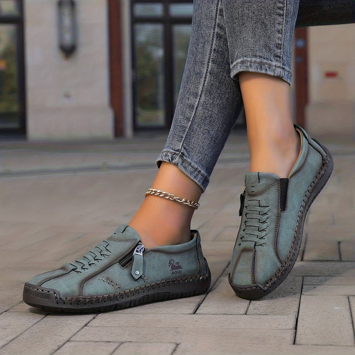 Addison – Elegant Comfort with a Practical Zipper