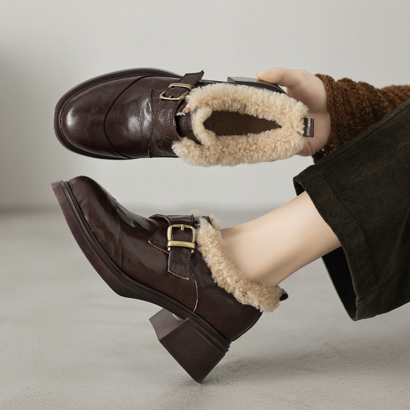 Maribel oxford heels, close-up of warm shearling lining