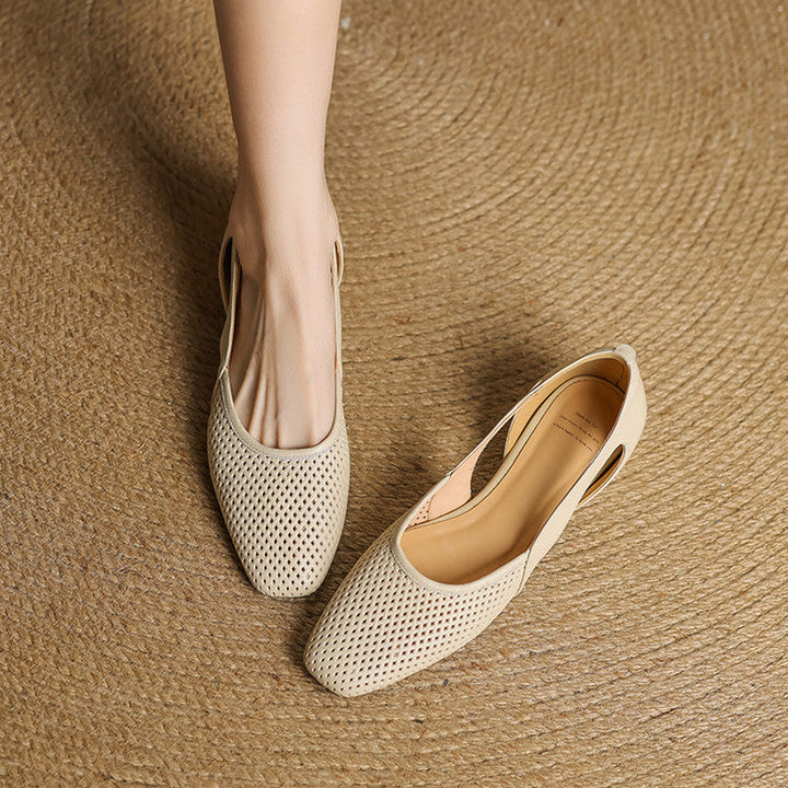 Loretta heels, detail of sculpted square toe