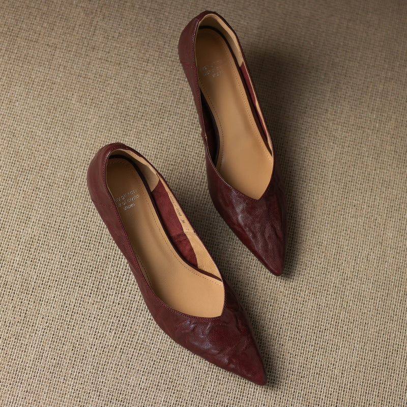 Pointed lambskin sculpted pumps, top view of Bordeaux Wine pair