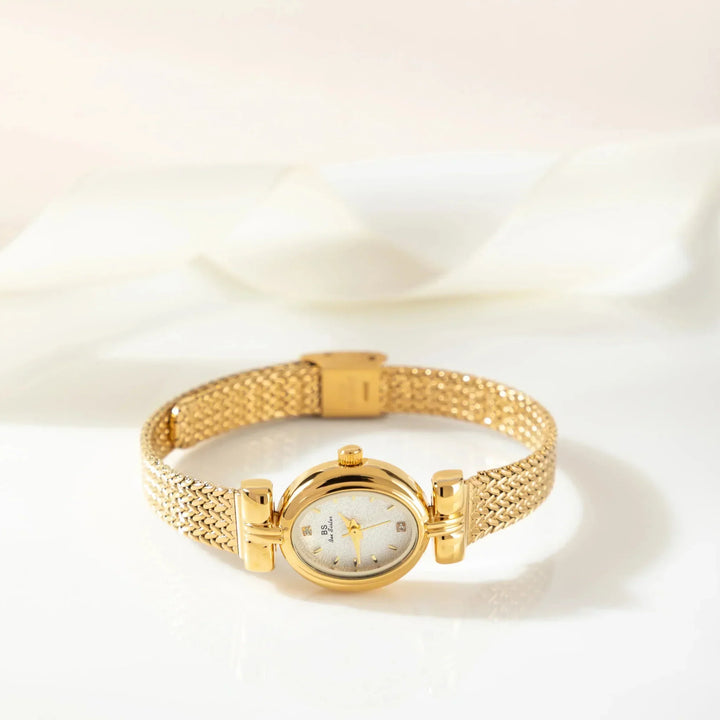 Amalie | Sleek Minimalist Timepiece