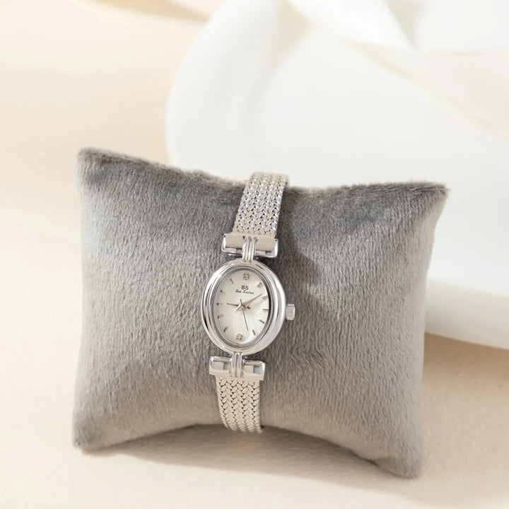 Amalie | Sleek Minimalist Timepiece
