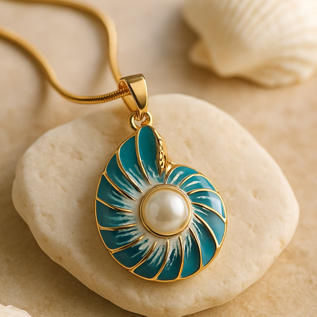 Shell Pearl Pendant Necklace
