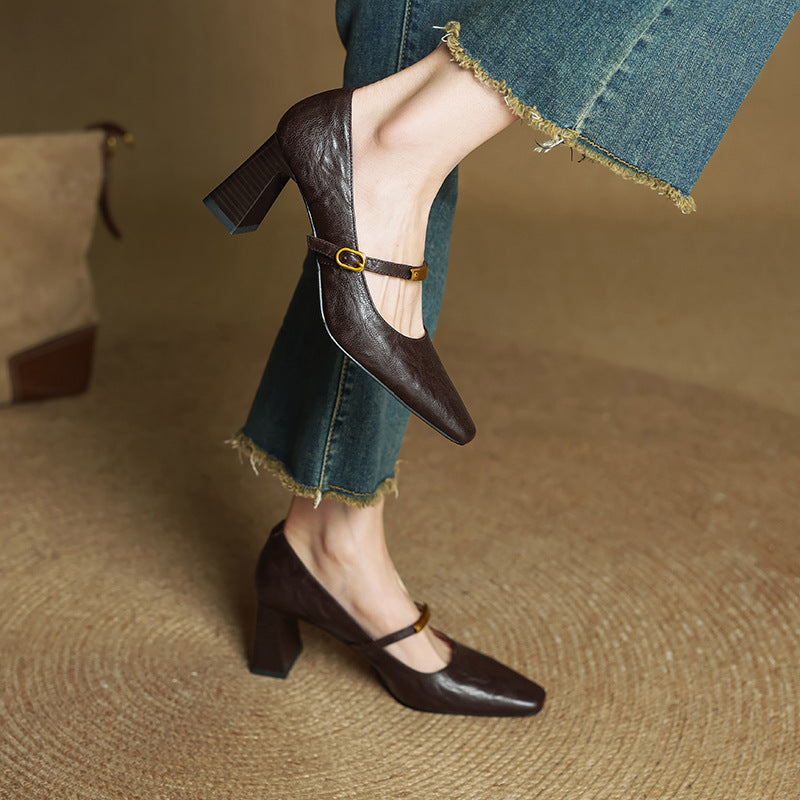 Bridget pumps, front view in Espresso Brown