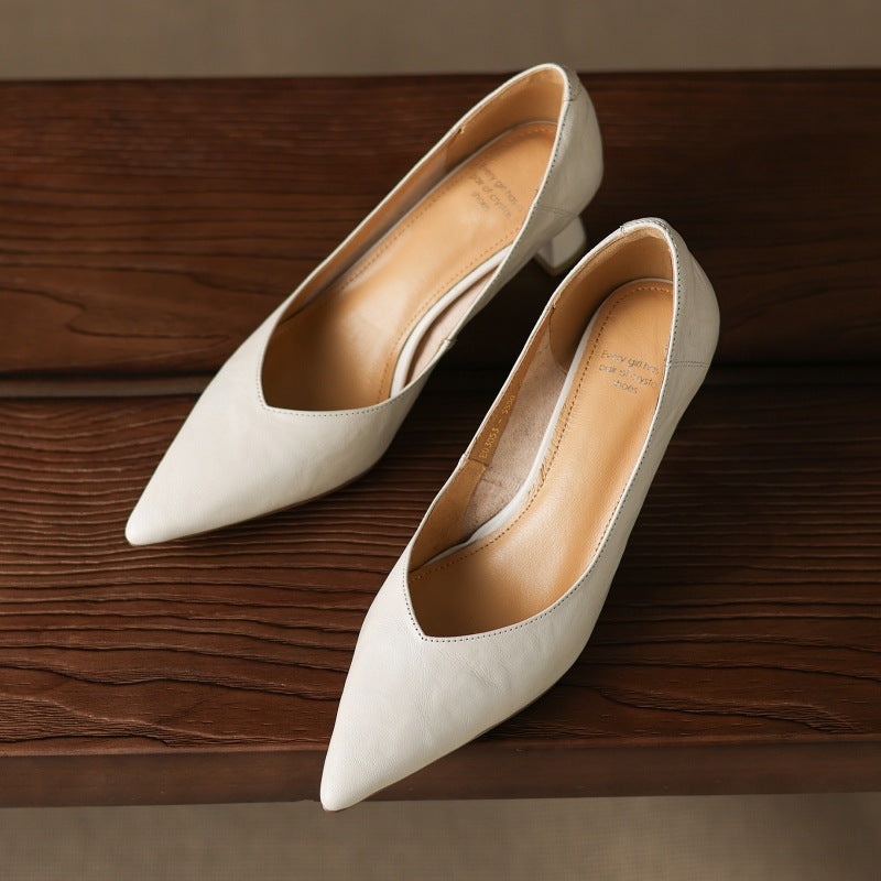 Maureen pumps, front view in Soft Ivory