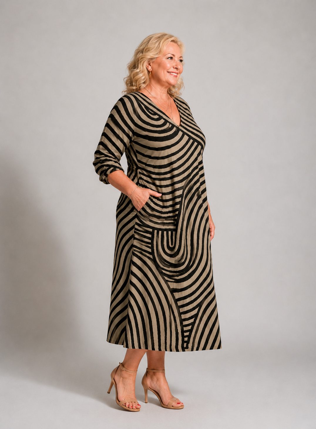 Narea™ - Classic Dress