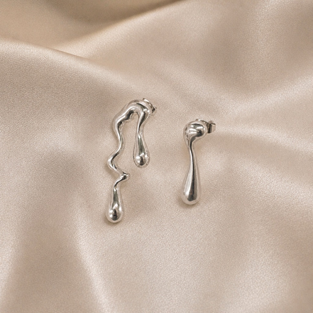 Asymmetrical Teardrop Earrings in White Gold