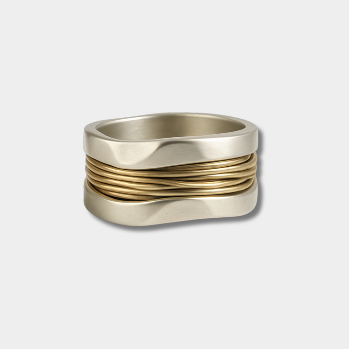 Maria Silver Threads Gold