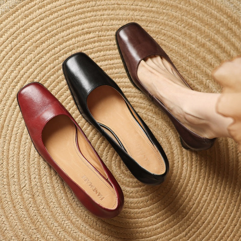 Gail pumps, leather-covered insole detail
