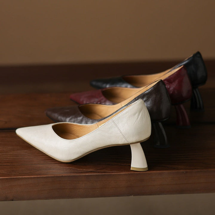 Maureen pumps, cushioned leather insole detail
