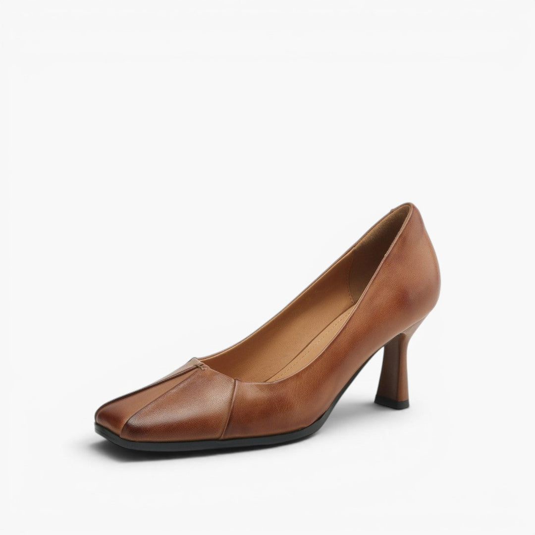 Carolyn pleated square-toe leather pumps in Cognac, side profile