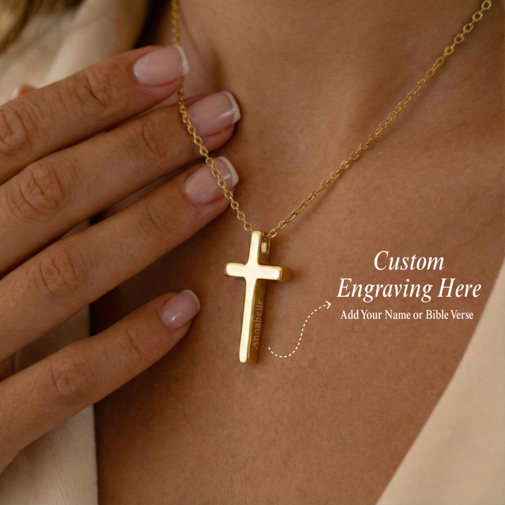 Éternelle™ - Custom Engraved Cross Pendant Necklace