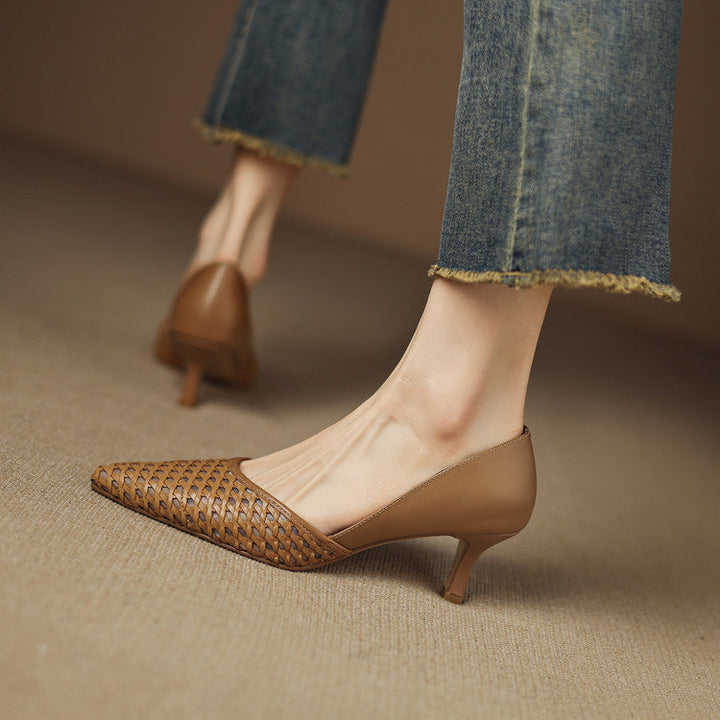 Noir Black woven leather heel, side view of slender 2.25-inch heel