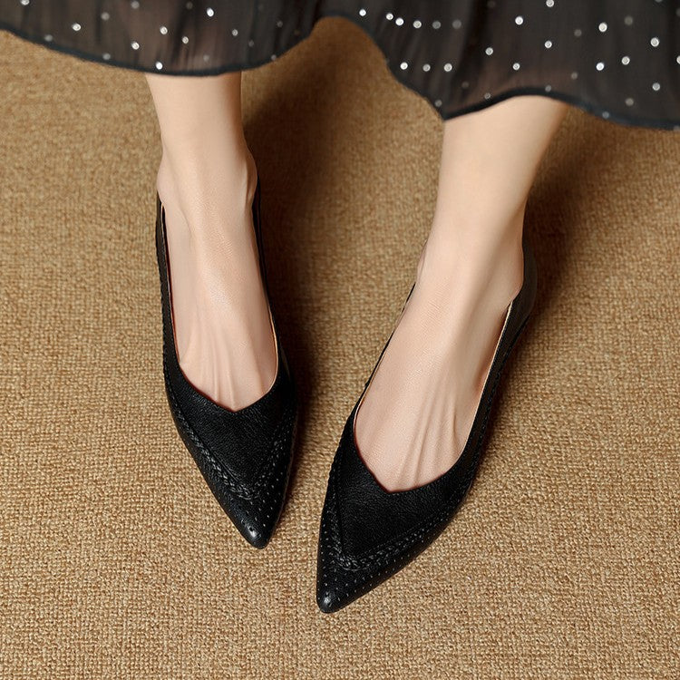 Odette kitten heels, close-up of perforated woven texture