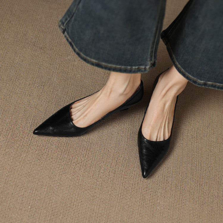 Marion | Pointed Leather Low Pumps