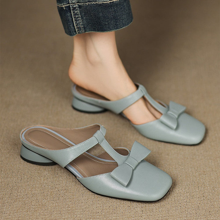 Close-up of sculpted heel on Penelope leather mules