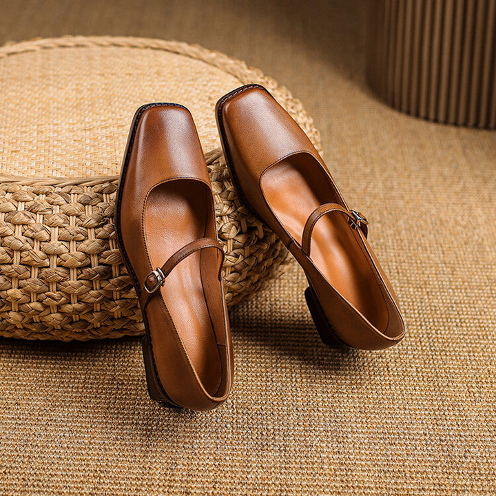 Leather Mary-Jane heel, angled block-heel view