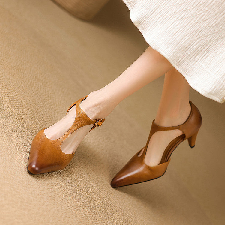 Constance heels, close-up of pointed toe