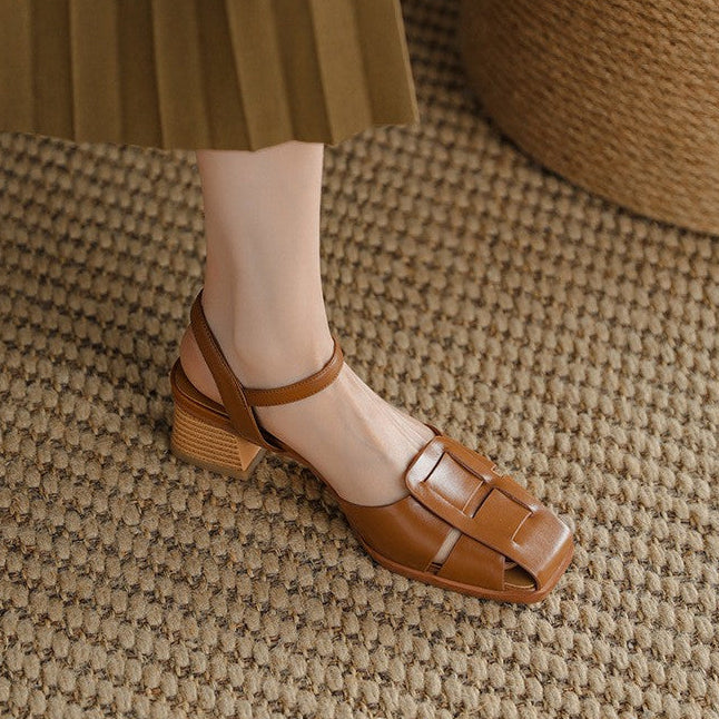 Audrey heels, close-up of breathable cutout detailing