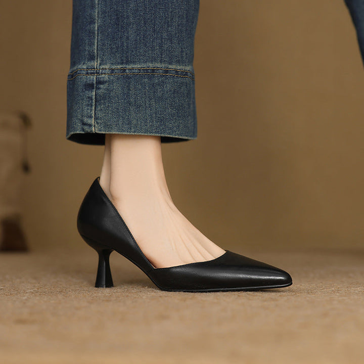 Gretchen | Pointed Leather Mid-Heel Pumps