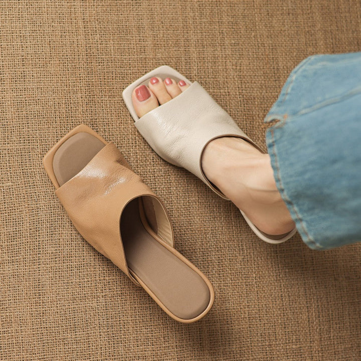 Gloria mules, cushioned insole detail