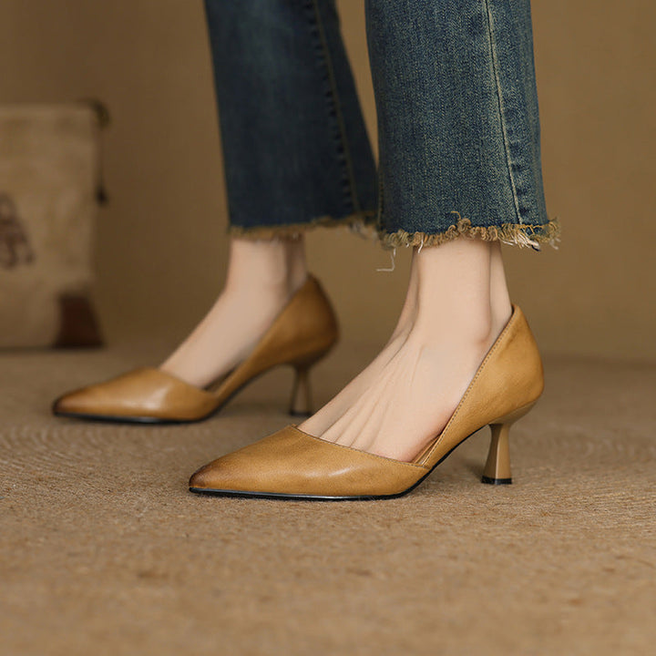 Caramel Tan leather pump with elongated pointed toe, three-quarter view
