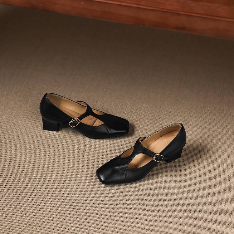 Doris | Square-Toe Leather T-Bar Heels