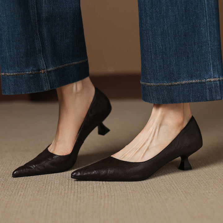 Women's pointed leather low pumps, front view