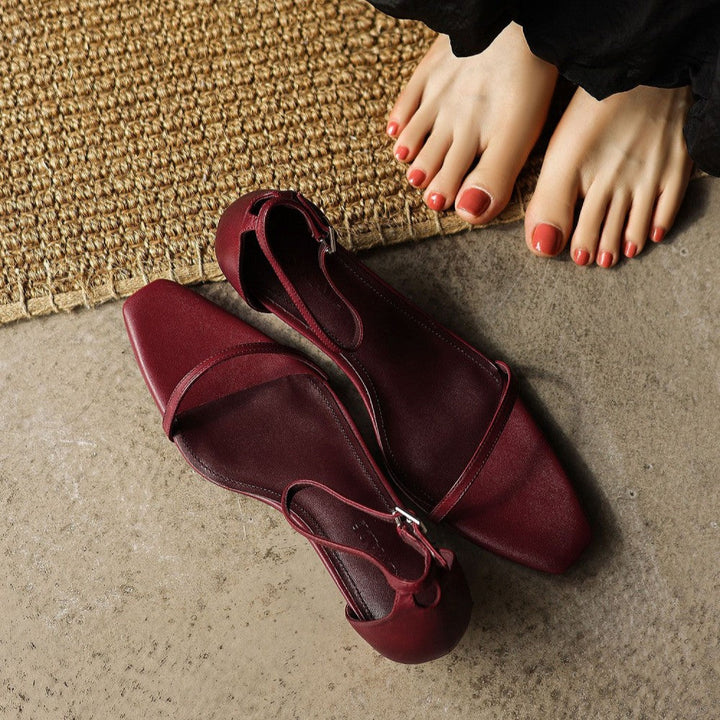 Loraine sandal heels, cushioned leather insole detail