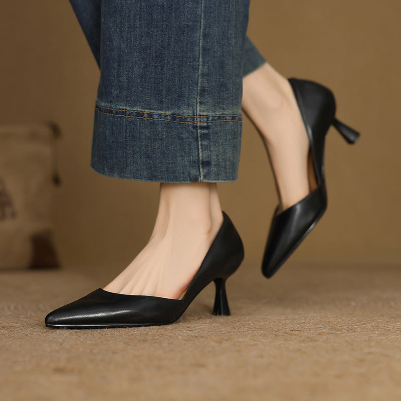 Gretchen | Pointed Leather Mid-Heel Pumps
