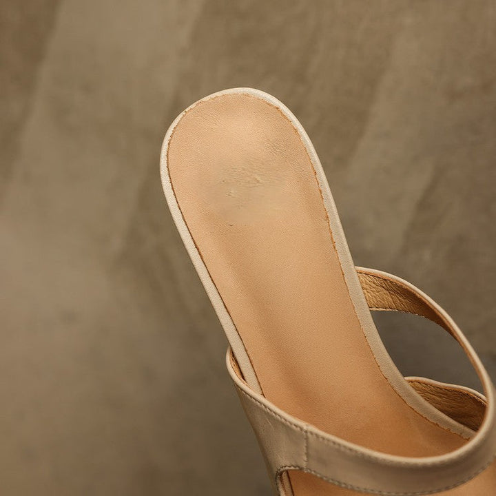 Sole and heel detail of Sabine leather heeled mules