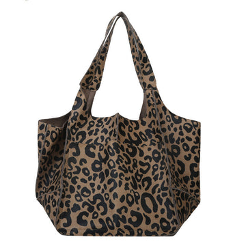 Colette™ | Leather Bag with Timeless Charm