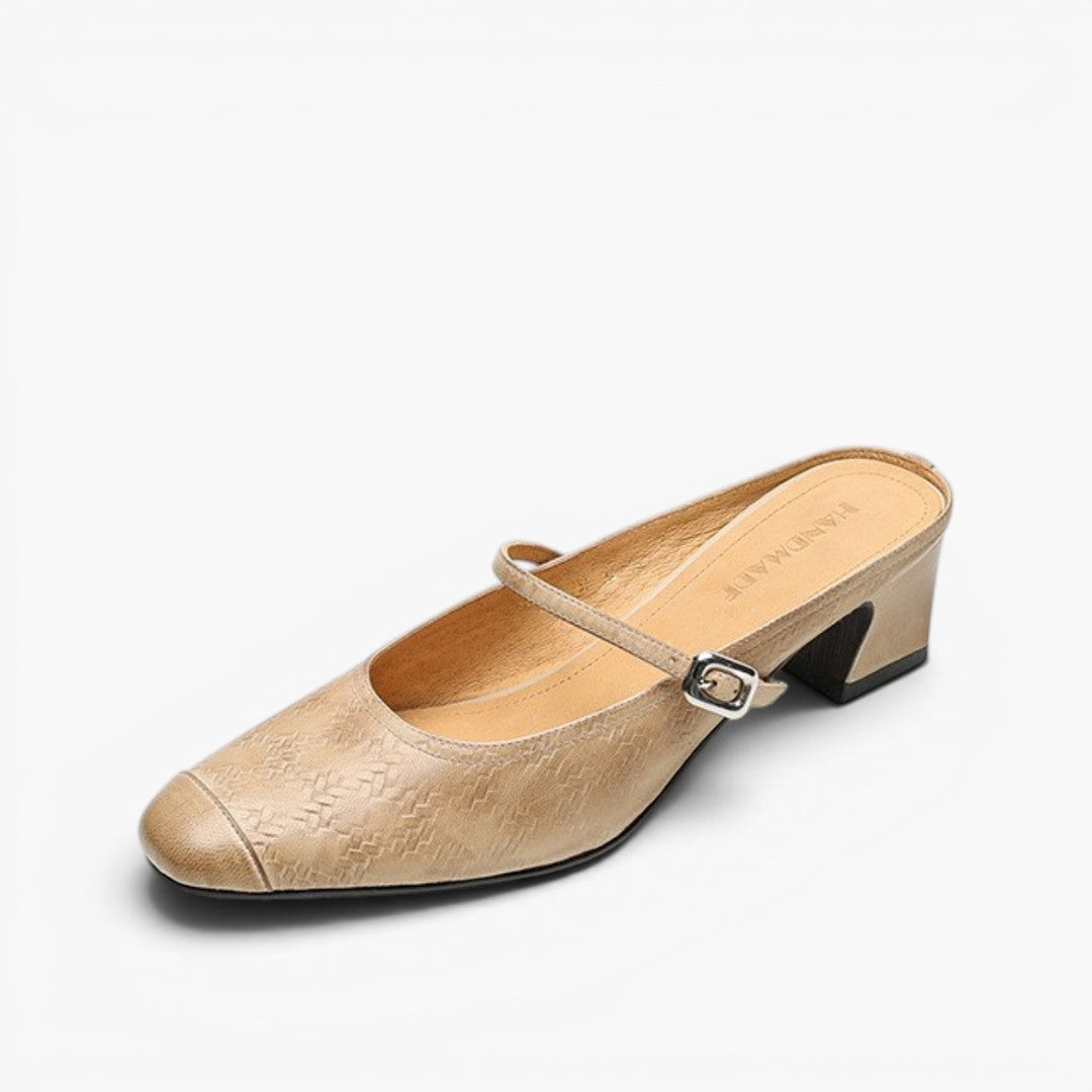 Sole and heel detail of Cecilia leather heeled mules