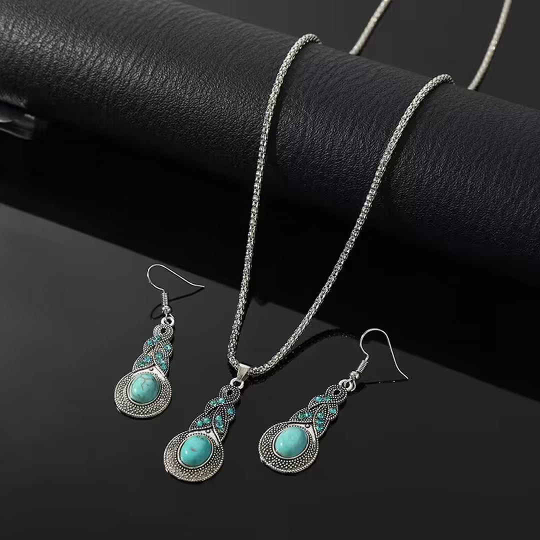 Priscilla™ - Vintage Set in Turquoise
