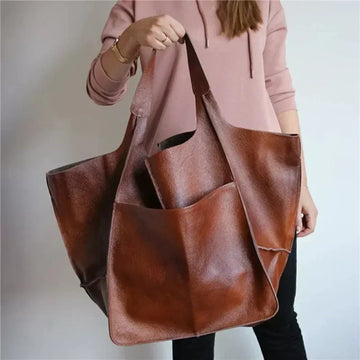 Colette™ | Leather Bag with Timeless Charm